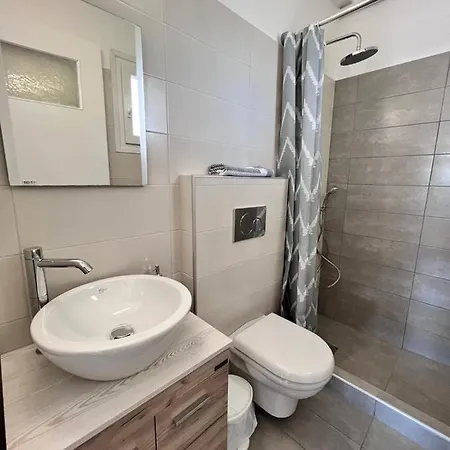 Firaxenia Hotel 2*