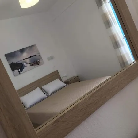 Firaxenia Hotell 2*